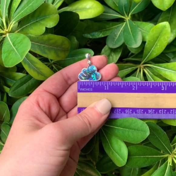 Abalone Cloud Pendant, Kid's Jewelry, Dainty Necklaces, Healing Jewelry, Clouds - Picture 4 of 5